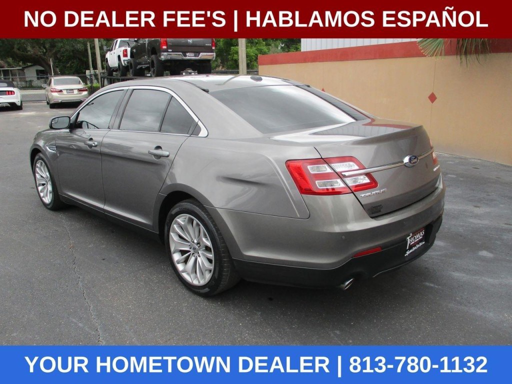 2014 Ford Taurus Image 2
