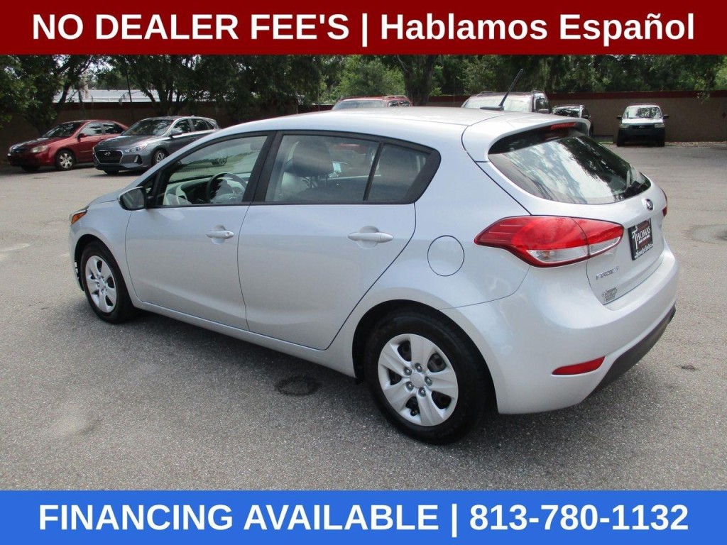 2017 Kia Forte Image 3