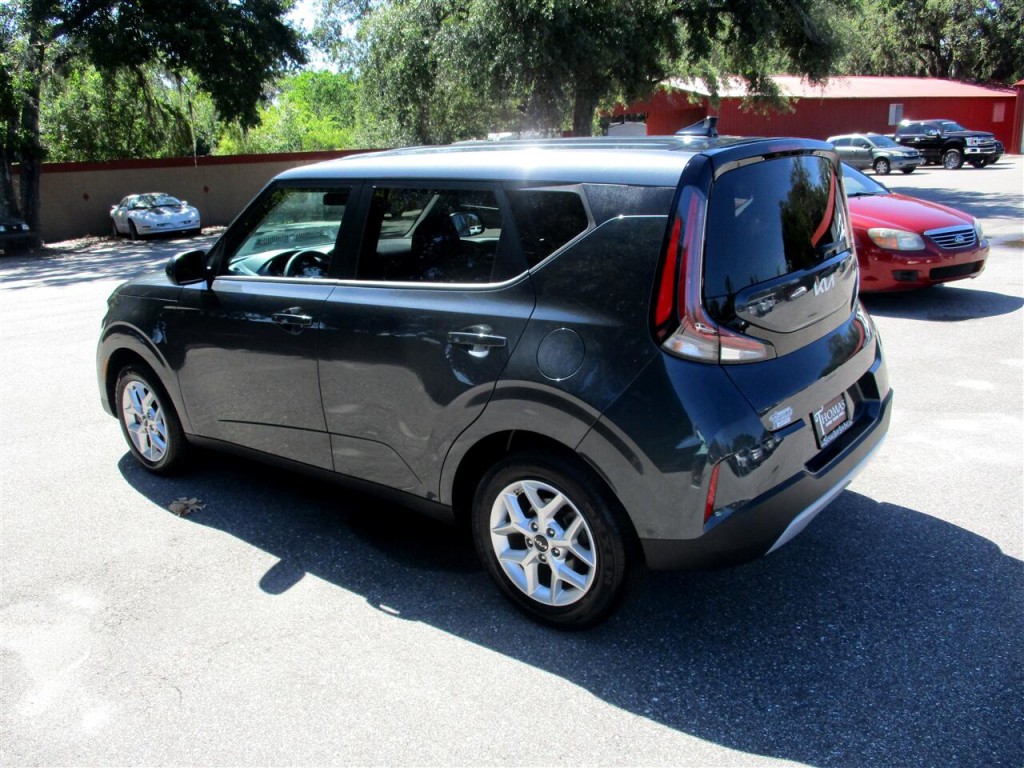 2024 Kia Soul Image 3