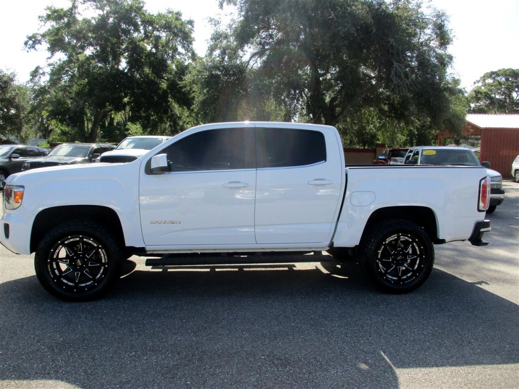 2018 GMC Canyon Image 2