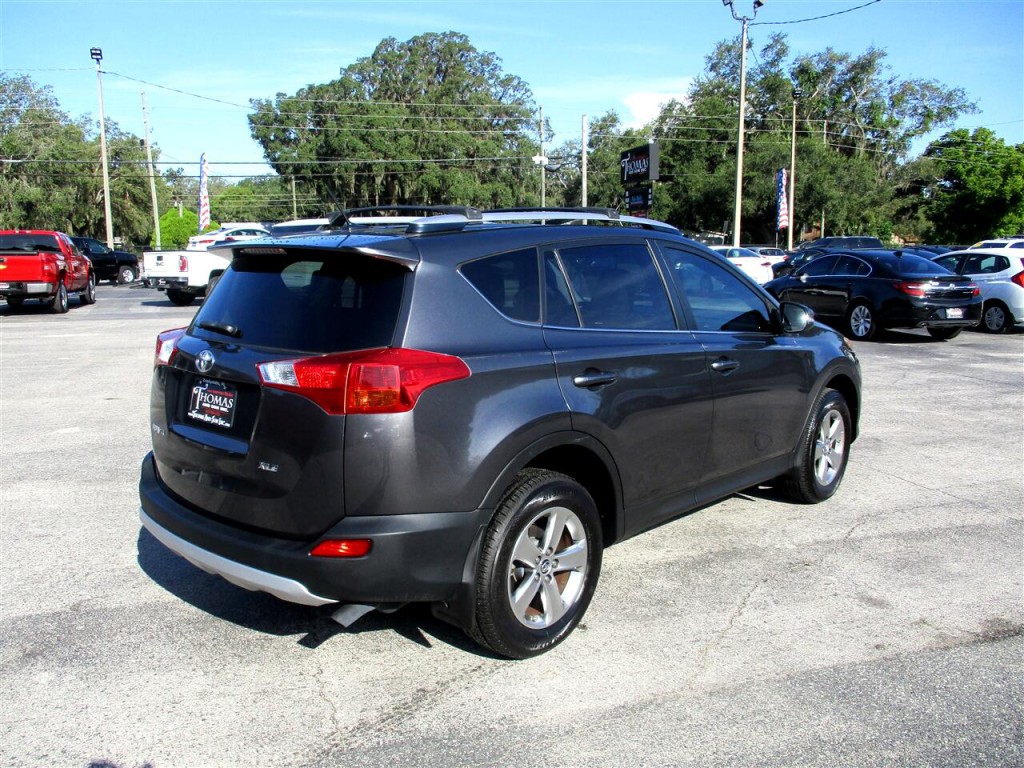 2015 Toyota Rav4 Image 5