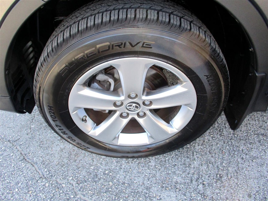 2015 Toyota Rav4 Image 10