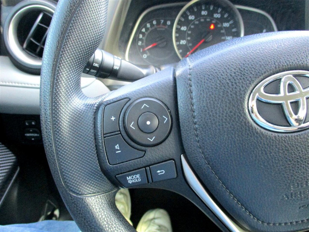 2015 Toyota Rav4 Image 15