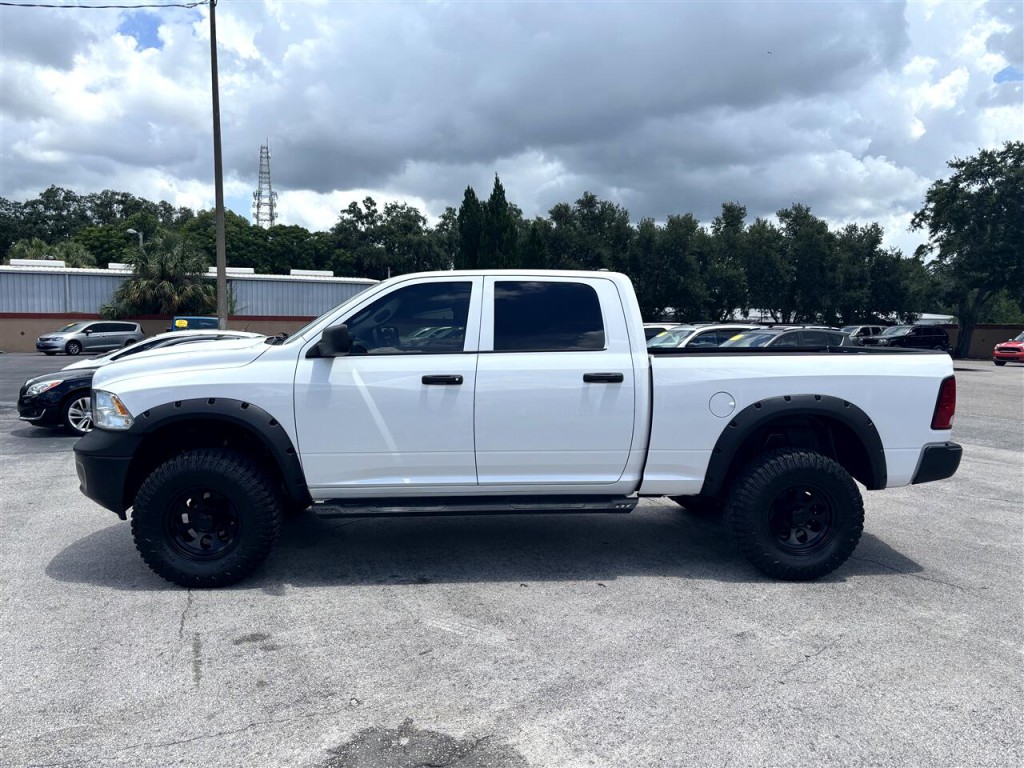 2015 RAM 1500 Image 2