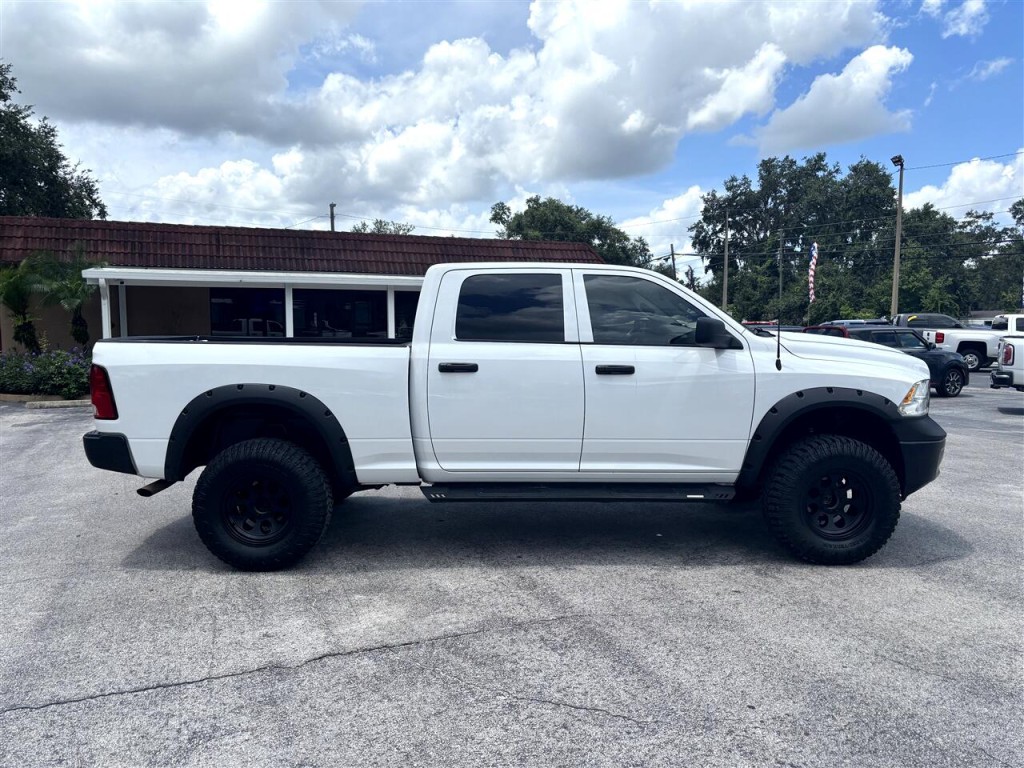 2015 RAM 1500 Image 6