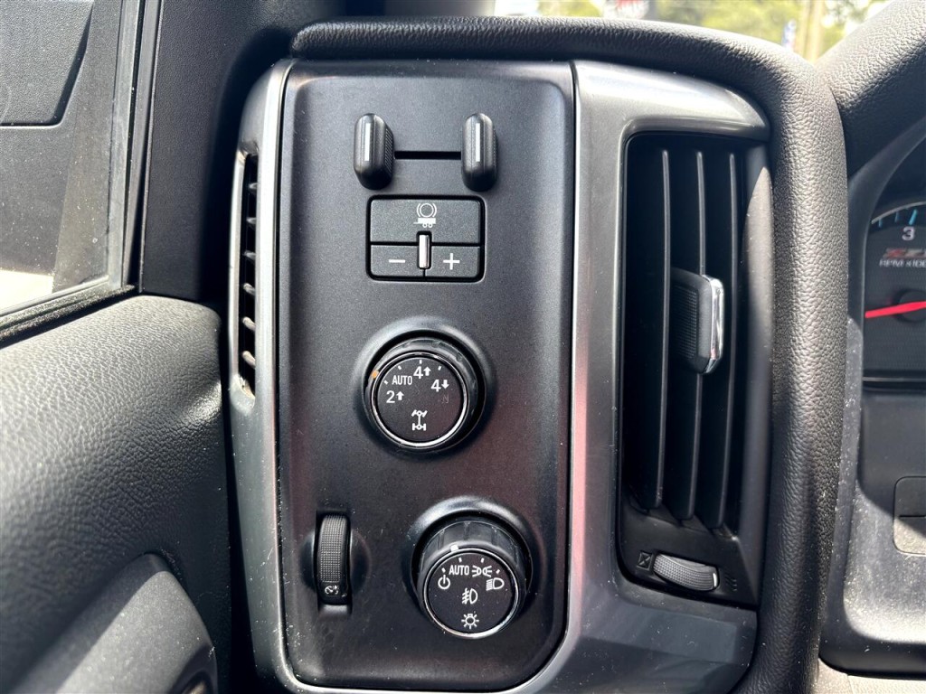 2016 Chevrolet Silverado 1500 Image 18