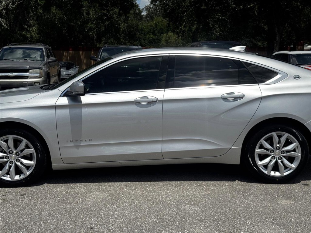 2016 Chevrolet Impala Image 2