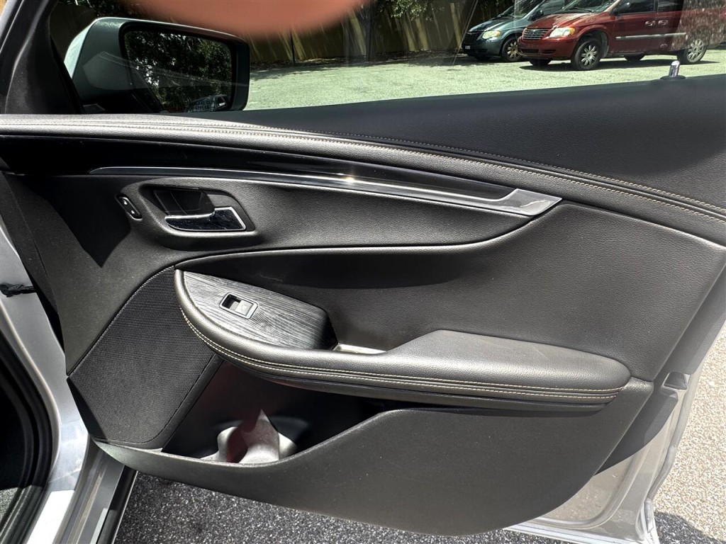 2016 Chevrolet Impala Image 26