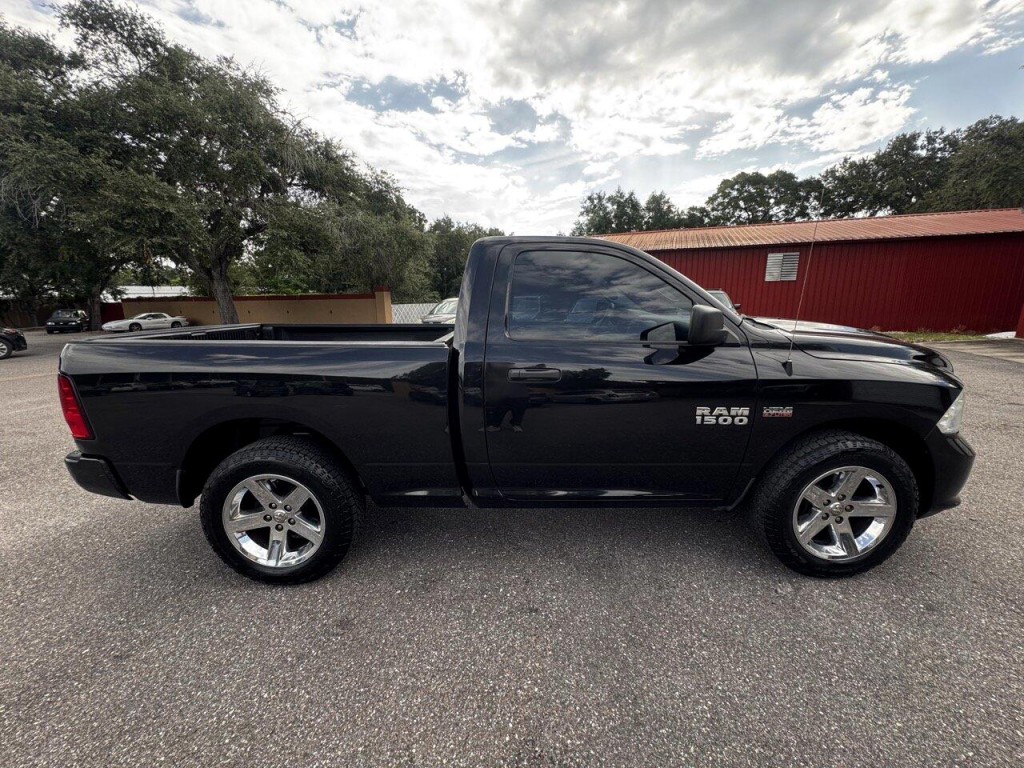 2016 RAM 1500 Image 6