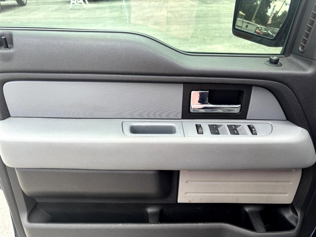2013 Ford F-150 Image 11