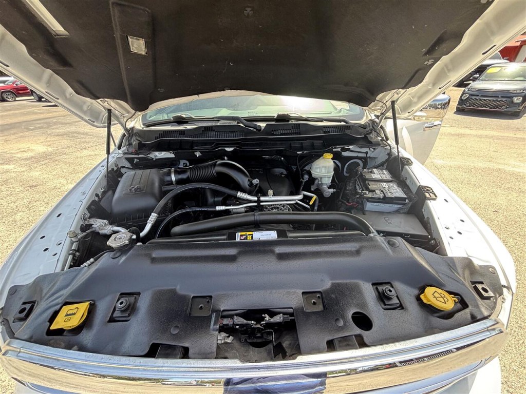 2016 RAM 1500 Image 9