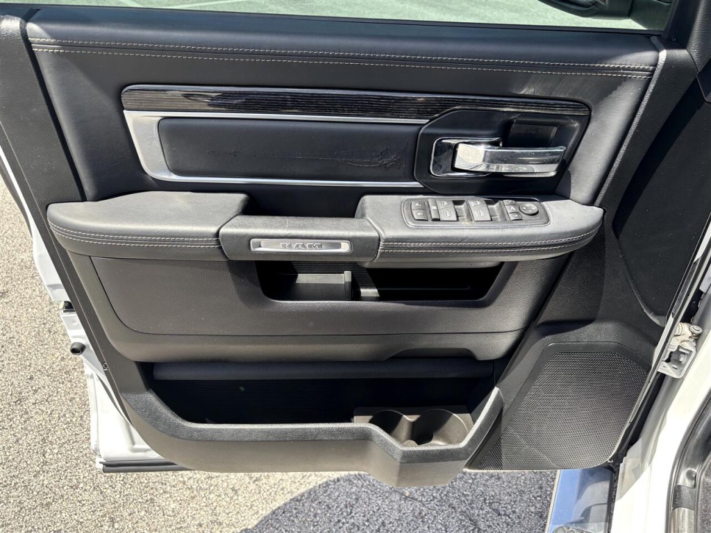 2016 RAM 1500 Image 11