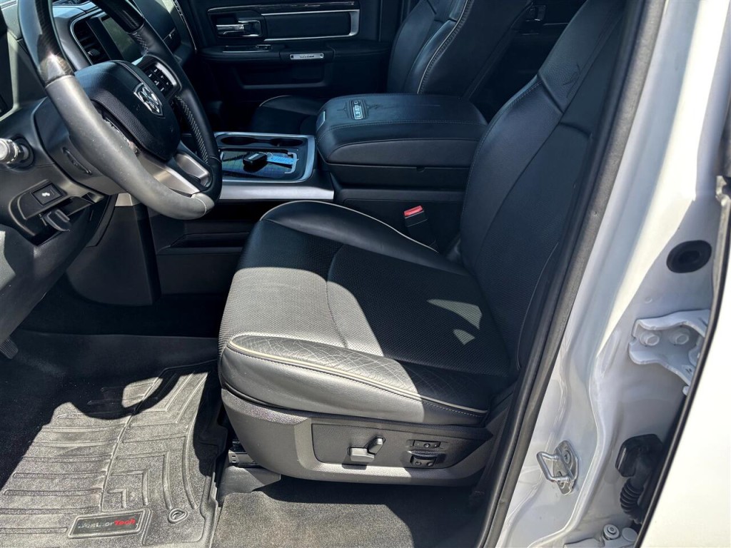 2016 RAM 1500 Image 12