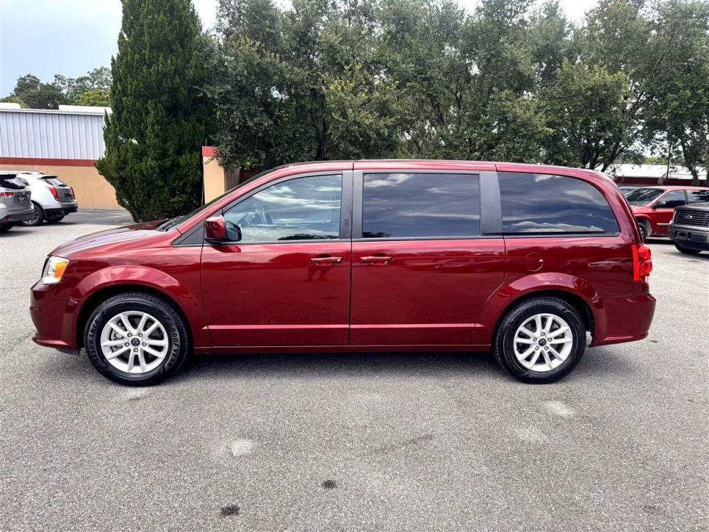 2020 Dodge Grand Caravan Image 2