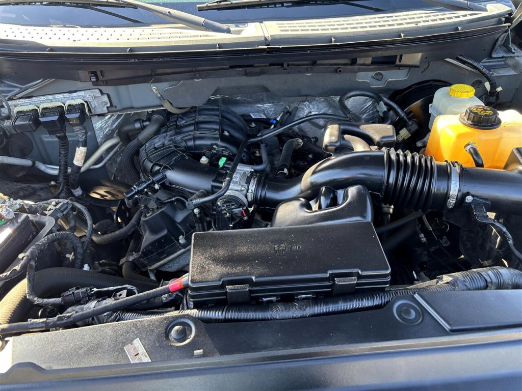 2014 Ford F-150 Image 9