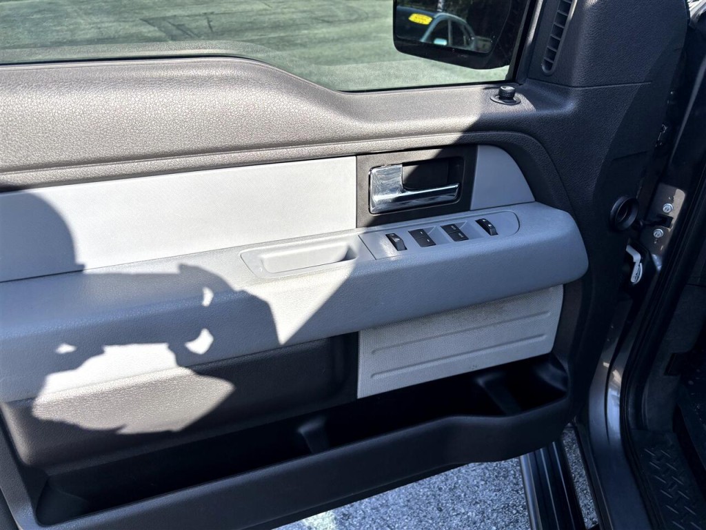 2014 Ford F-150 Image 10