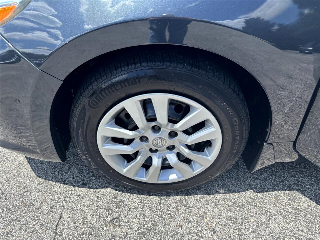 2016 Nissan Altima Image 10