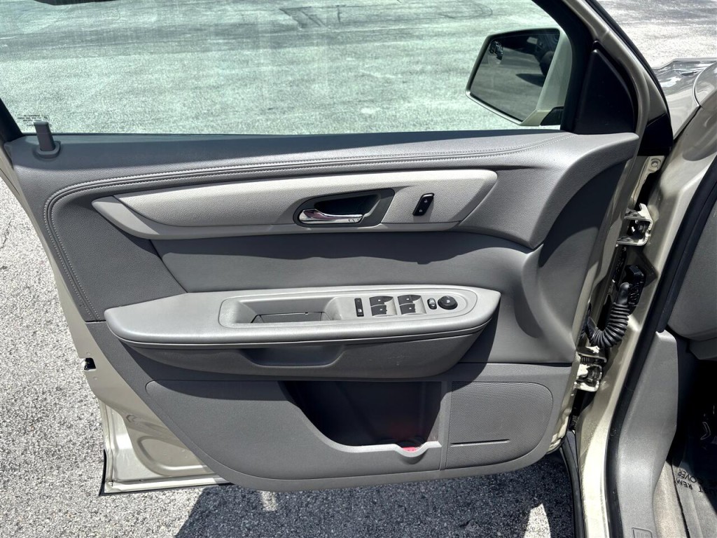 2014 Chevrolet Traverse Image 11