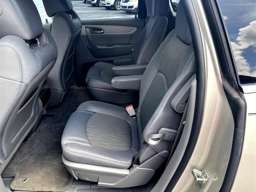 2014 Chevrolet Traverse Image 16