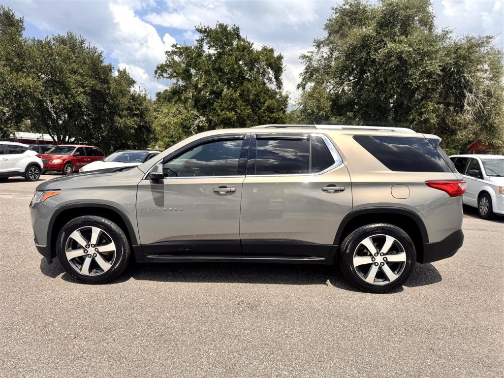 2018 Chevrolet Traverse Image 2