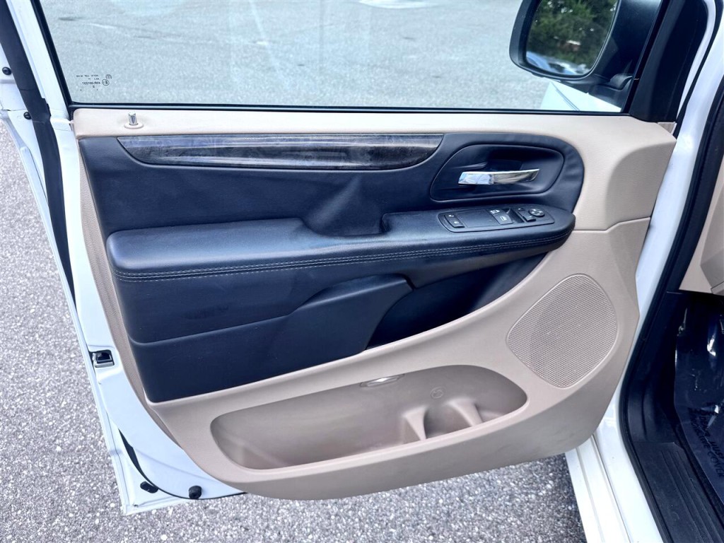 2016 Dodge Grand Caravan Image 18