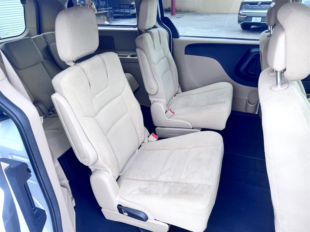 2016 Dodge Grand Caravan Image 22