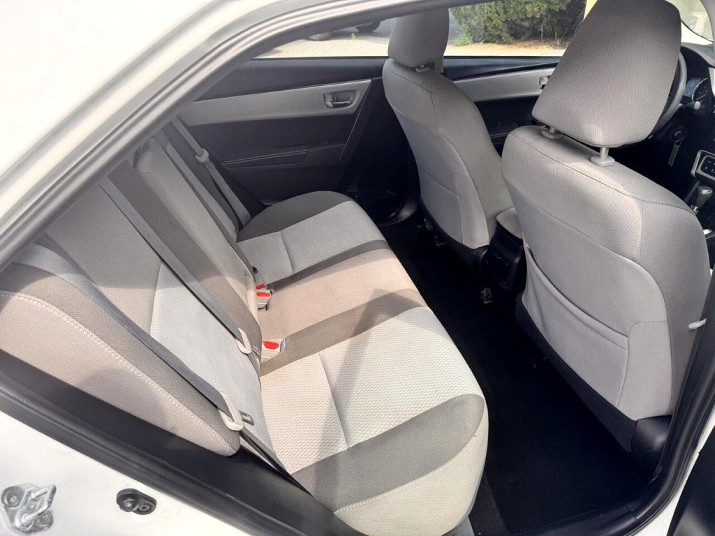 2017 Toyota Corolla Image 23