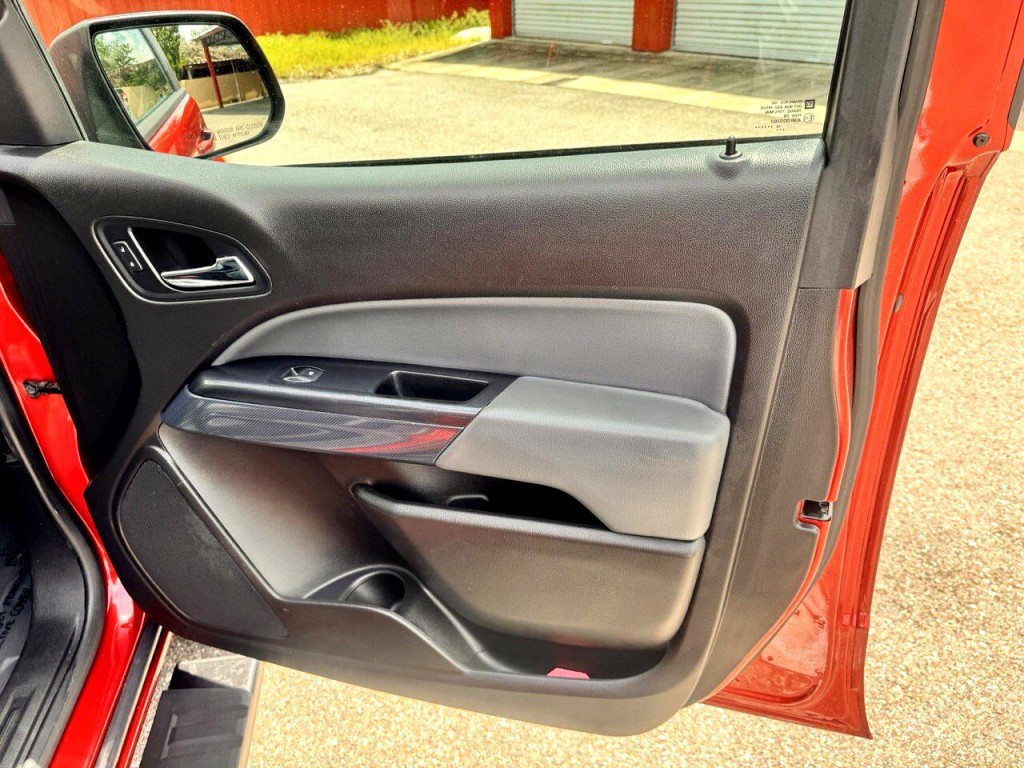 2016 Chevrolet Colorado Image 25