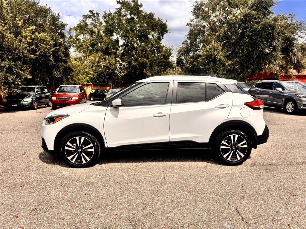 2019 Nissan Kicks Image 2