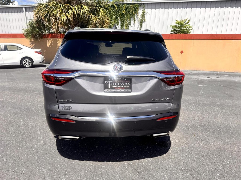 2018 Buick Enclave Image 4