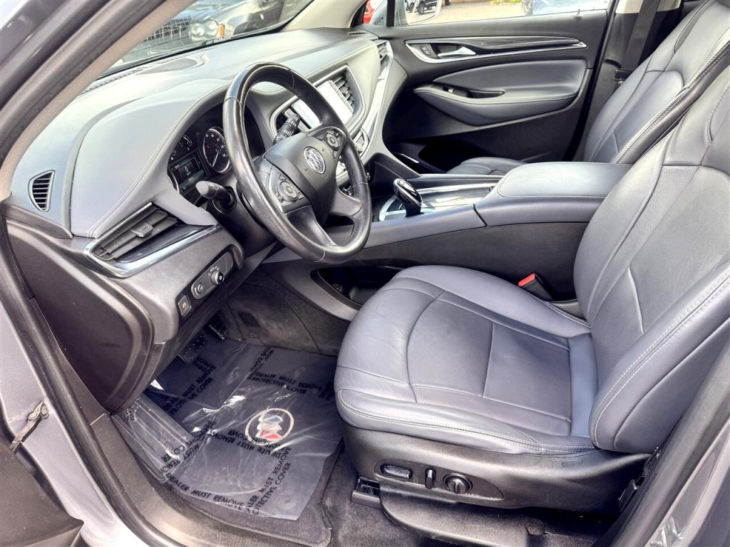 2018 Buick Enclave Image 18