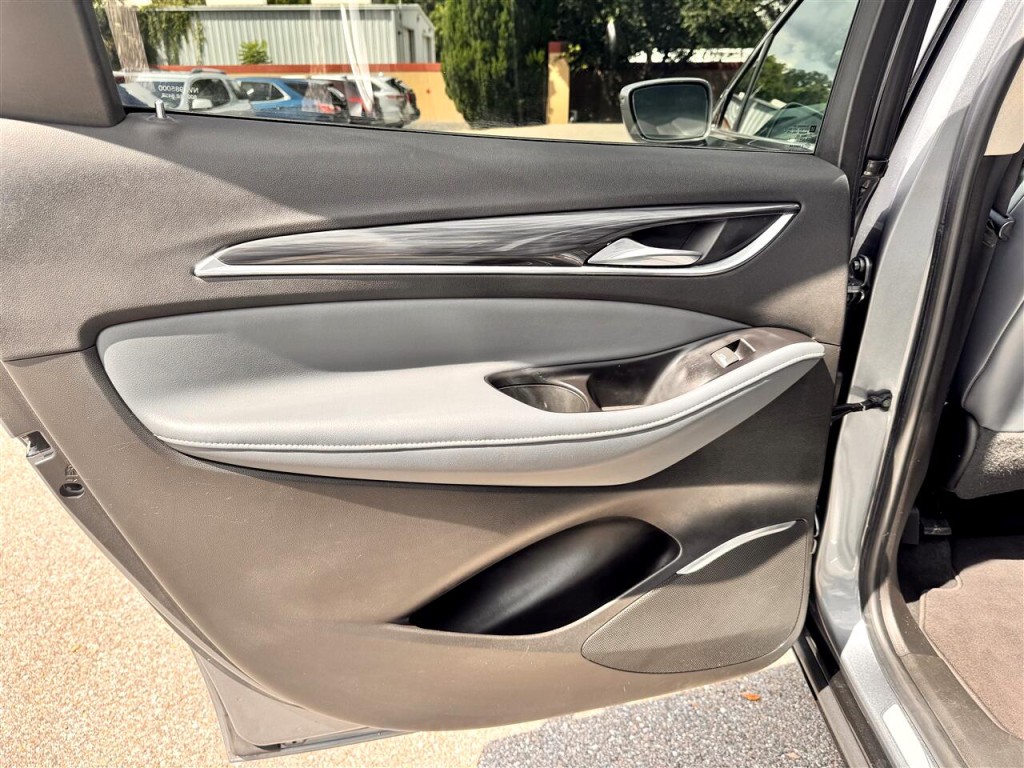 2018 Buick Enclave Image 23