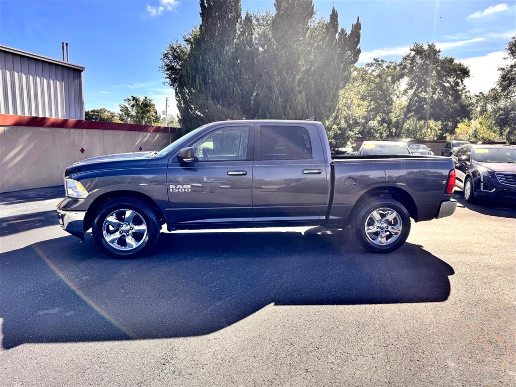 2016 RAM 1500 Image 2