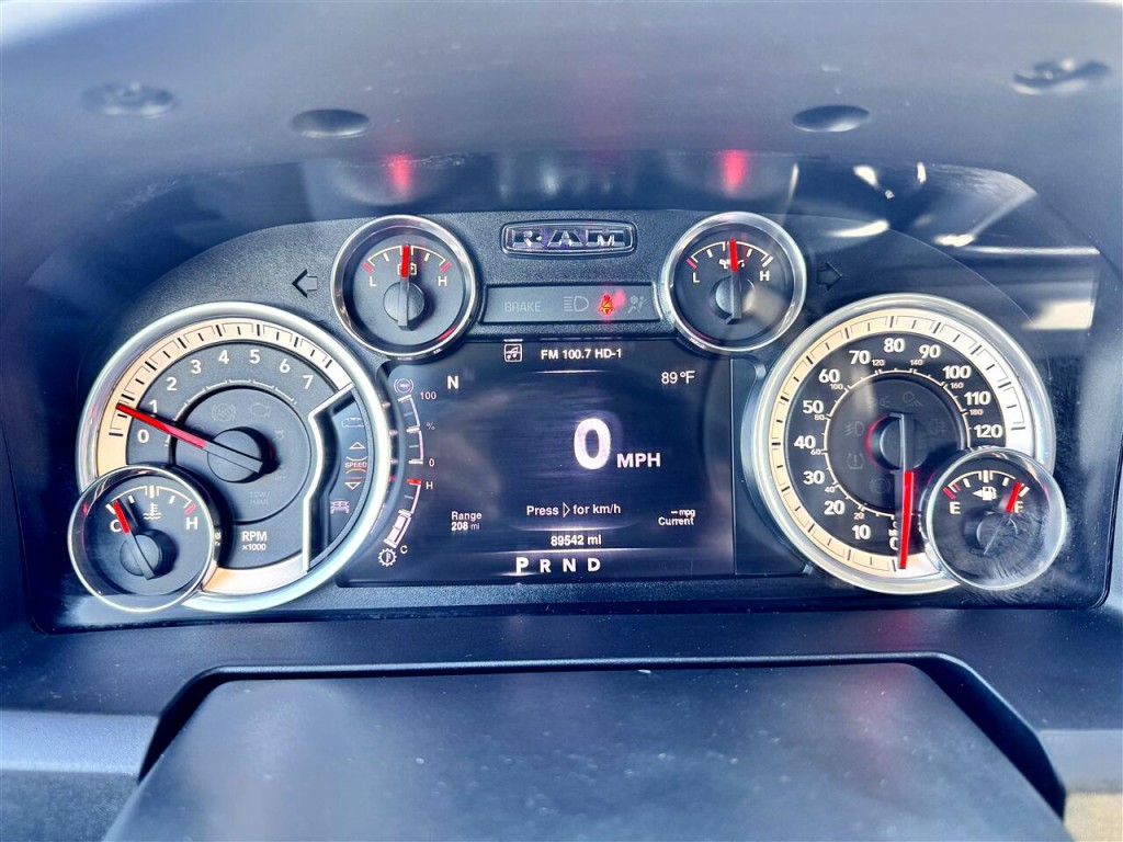 2016 RAM 1500 Image 12