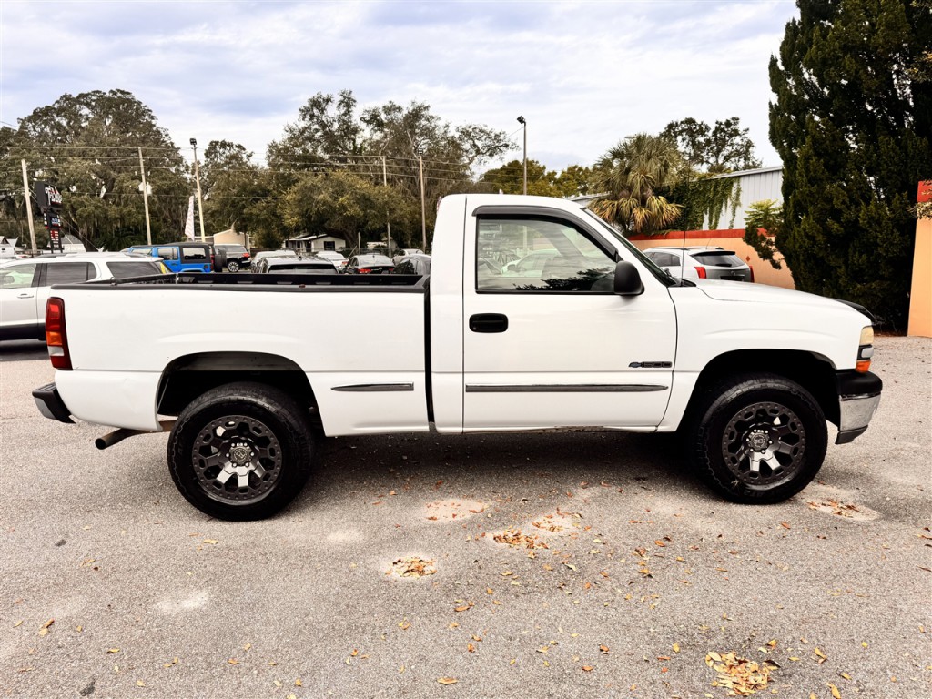 2000 Chevrolet Silverado 1500 Image 6
