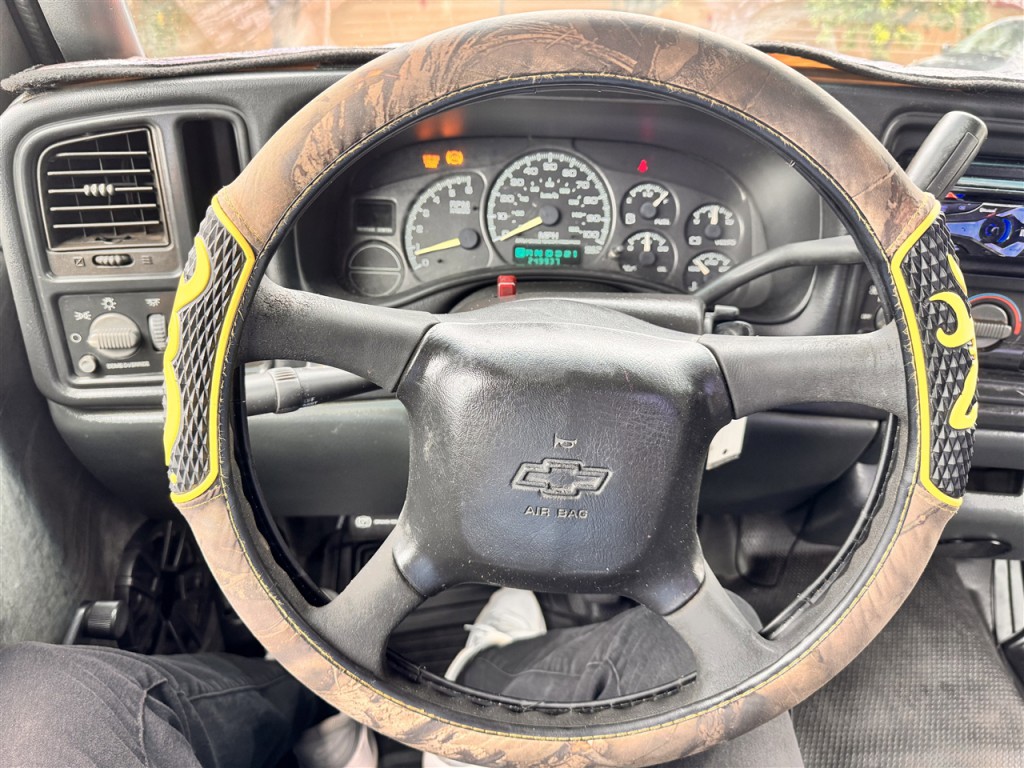2000 Chevrolet Silverado 1500 Image 11