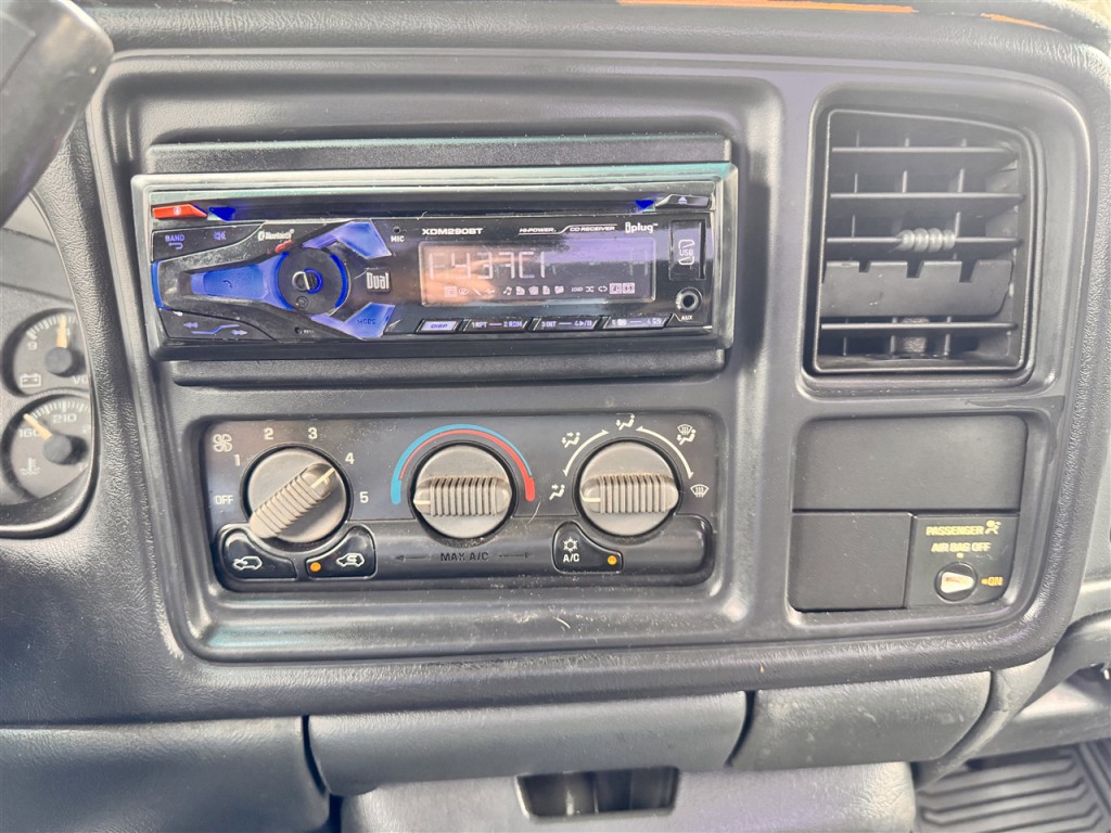 2000 Chevrolet Silverado 1500 Image 12