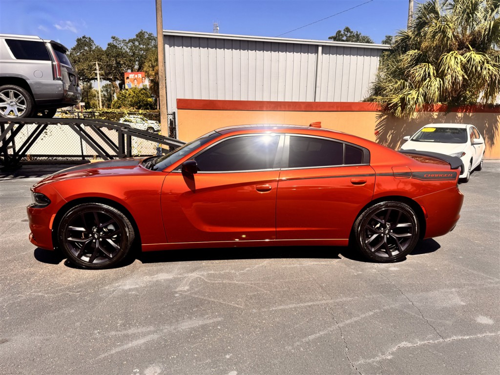 2021 Dodge Charger Image 2