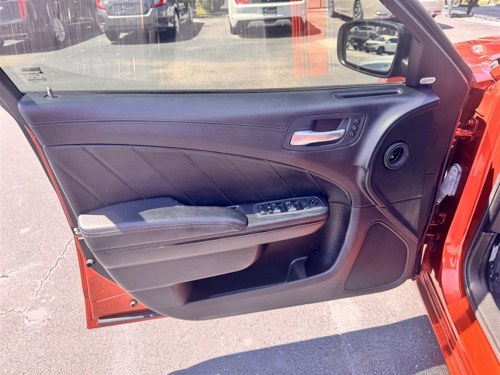 2021 Dodge Charger Image 19