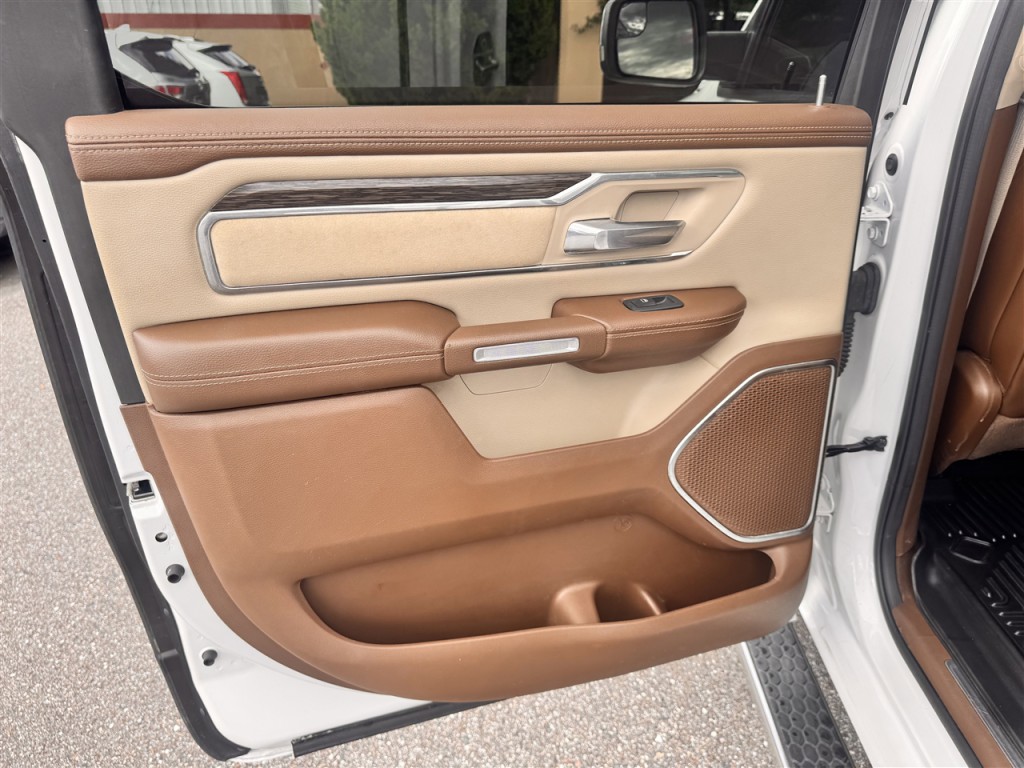 2019 RAM 1500 Image 21