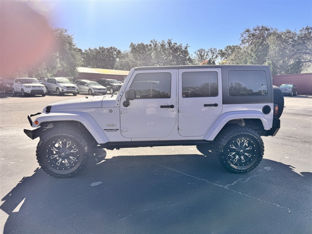2013 Jeep Wrangler Image 2