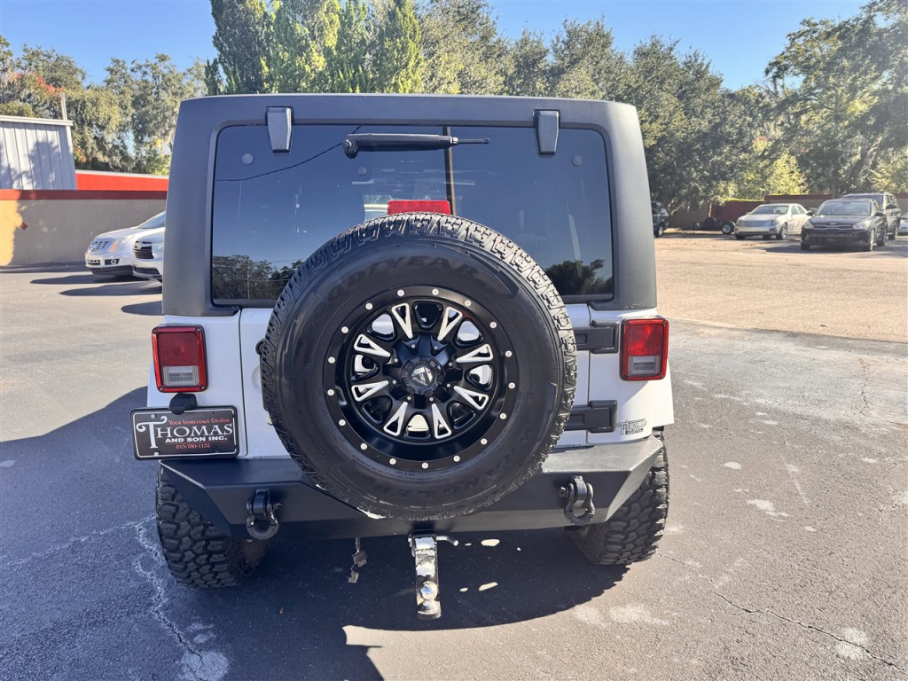 2013 Jeep Wrangler Image 4