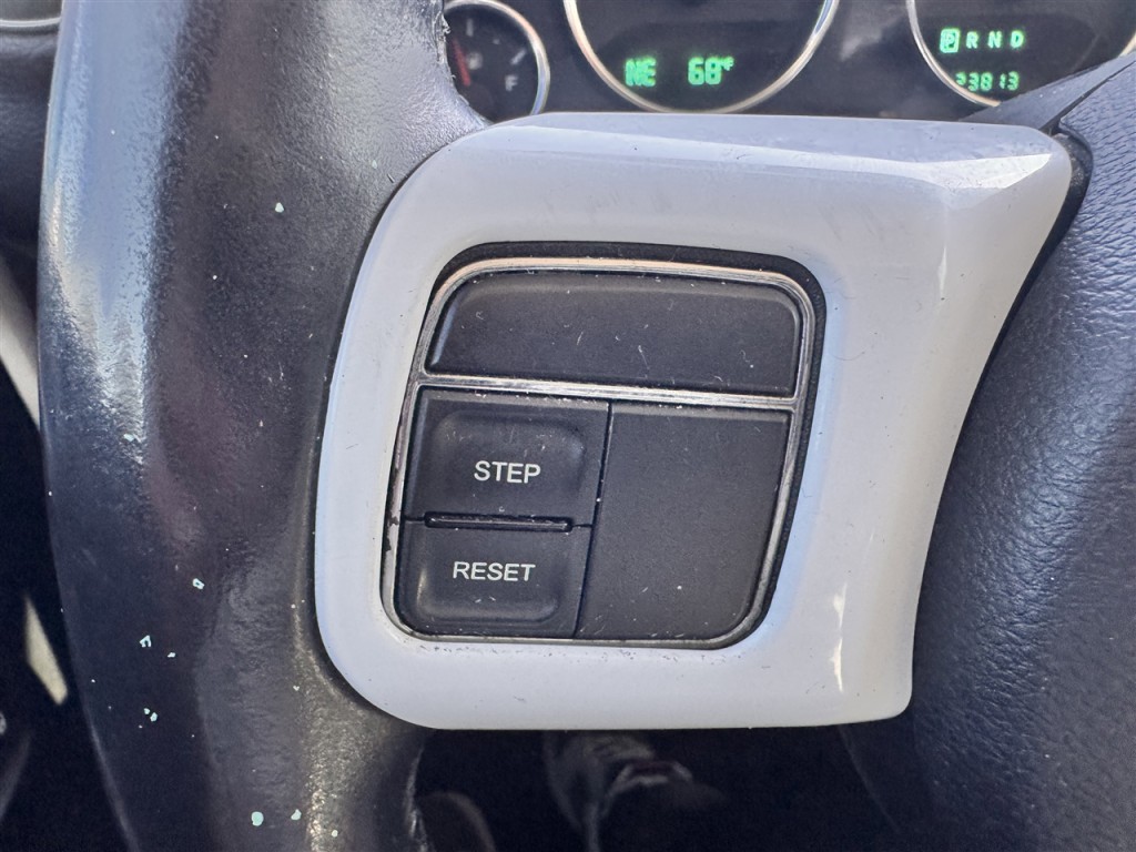 2013 Jeep Wrangler Image 14