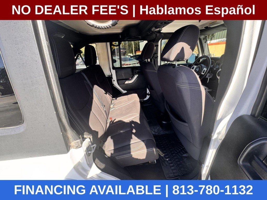 2013 Jeep Wrangler Image 22