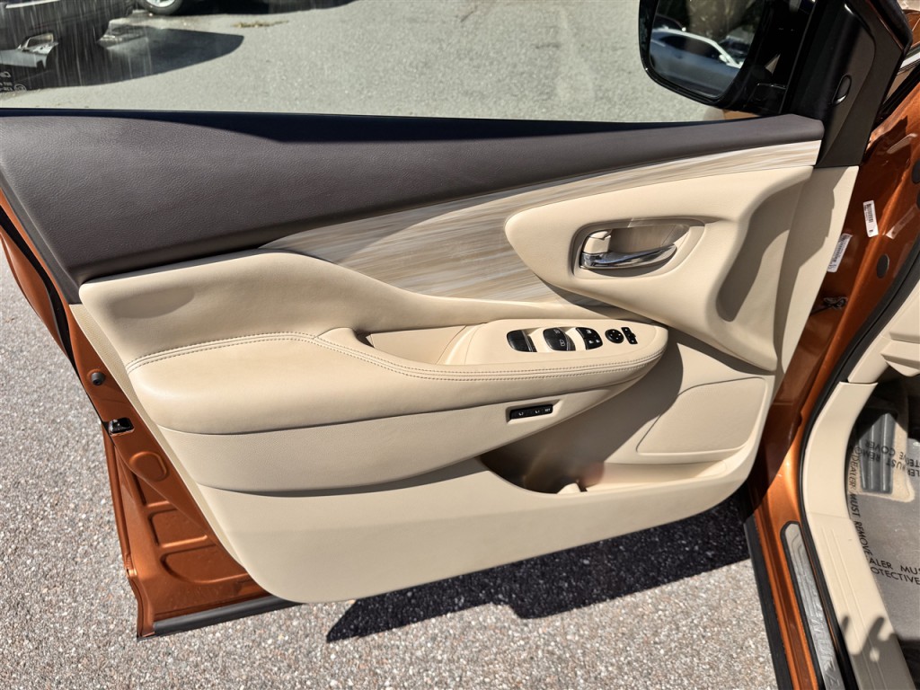 2015 Nissan Murano Image 19