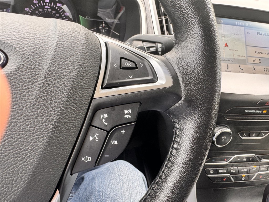 2018 Ford Edge Image 13