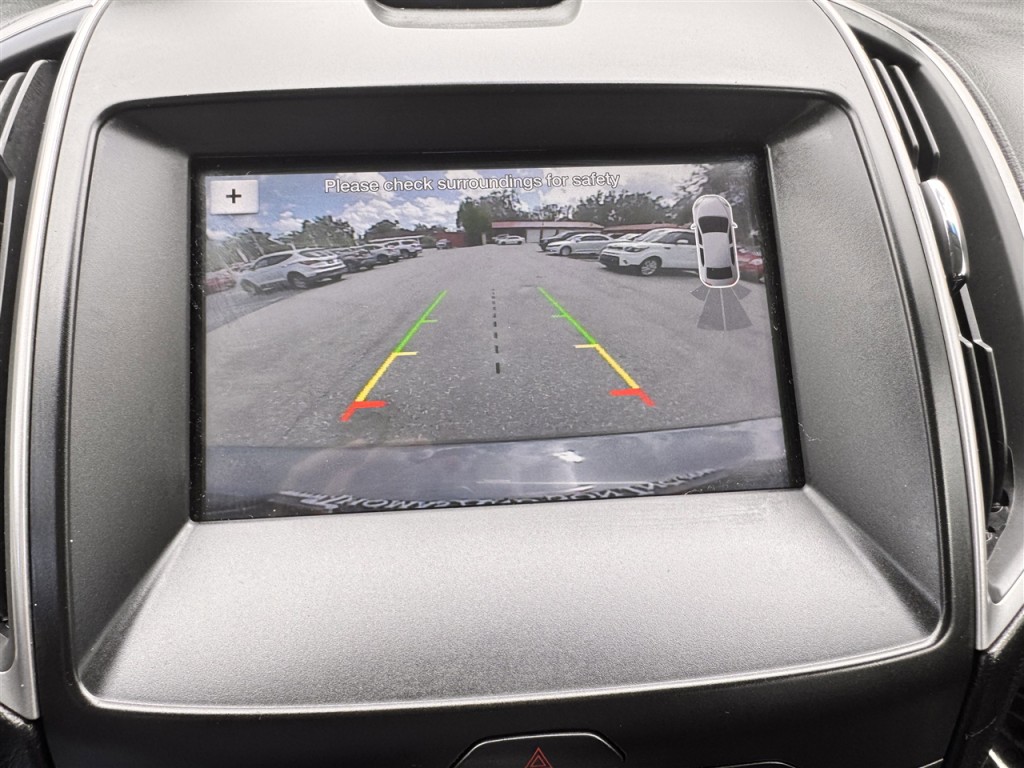 2018 Ford Edge Image 17