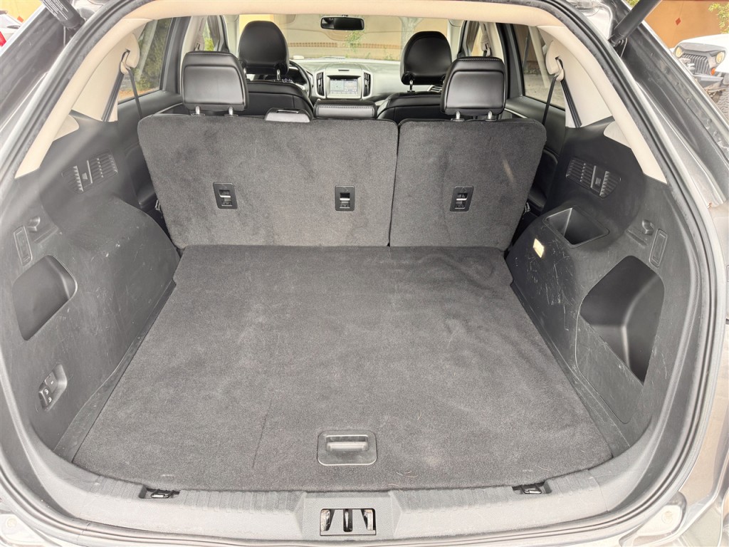 2018 Ford Edge Image 22