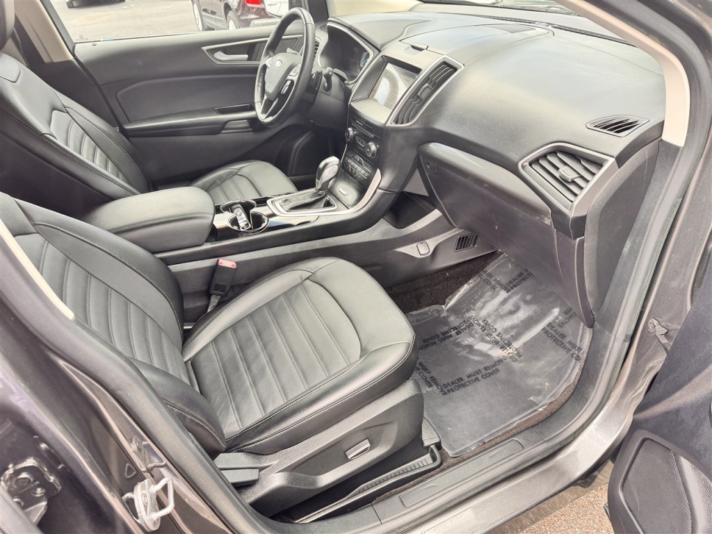 2018 Ford Edge Image 25
