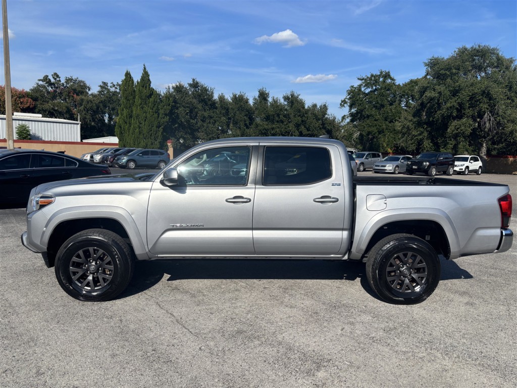 2020 Toyota Tacoma Image 2